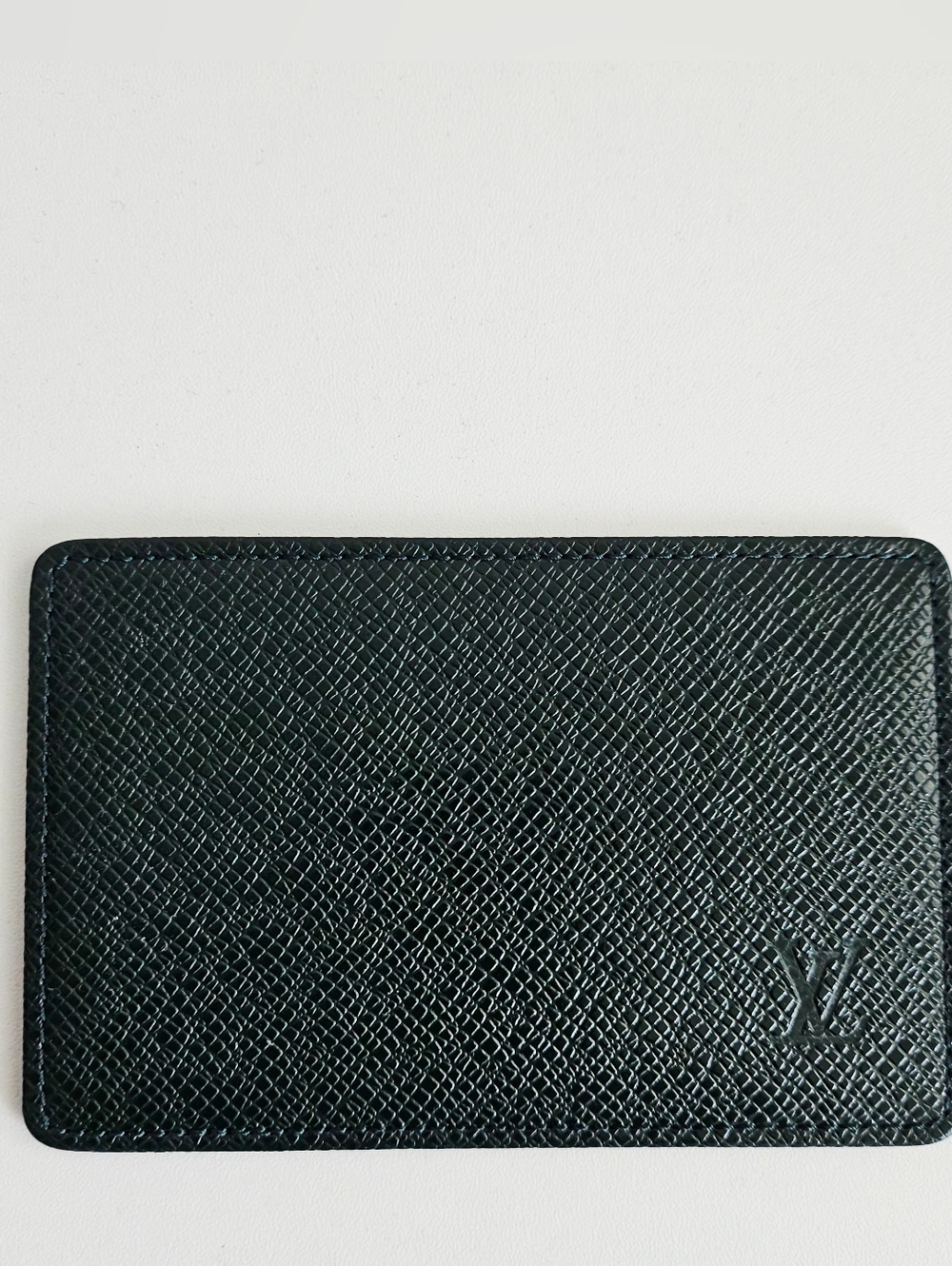 Louis Vuitton Green Taiga Leather Slim Card Holder Wallet - Picture 2 of 7